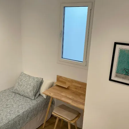 Gaudi Street Apartamento Sitges